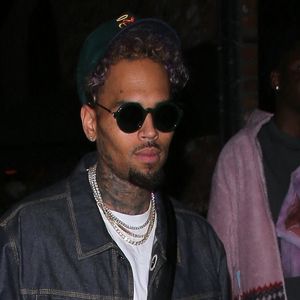 Chris Brown arrive à une soirée au restaurant "The Highlight Room" à Los Angeles, le 19 mai 2021.