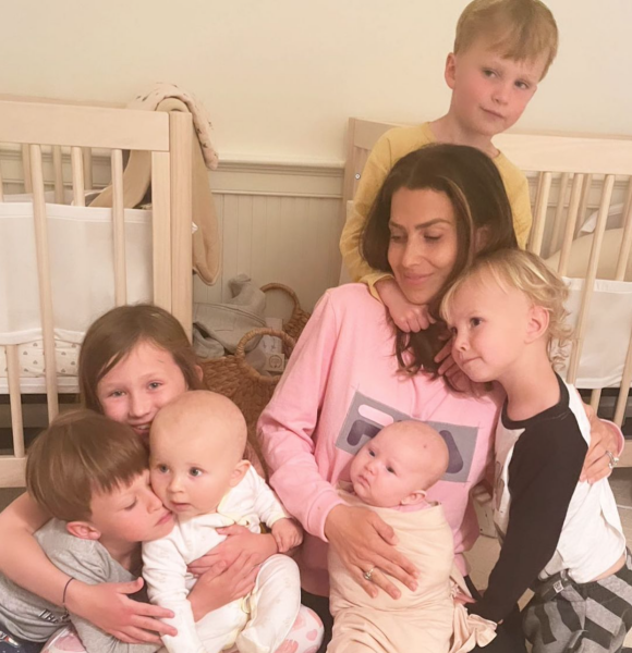 Hilaria Baldwin et ses six enfants, en mai 2021.