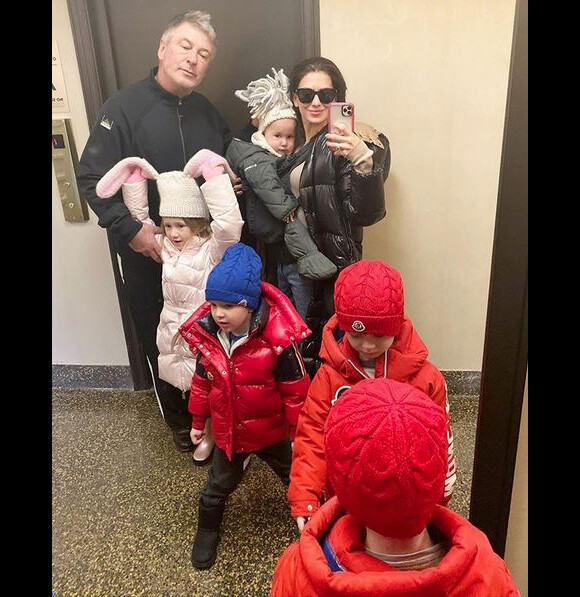 Hilaria Baldwin, Alec Baldwin et leur quatre enfants. Novembre 2019.