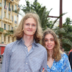 Louise Boujenah et son compagnon à la première du film "Boite Noire" dans le cadre du Festival CINEROMAN au cinéma Pathé Gare du Sud à Nice, France, le 19 juin 2021. © Denis Guignebourg/Bestimage