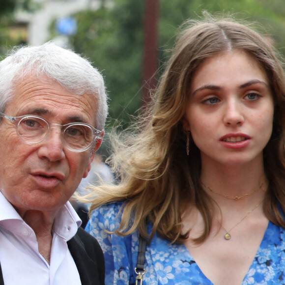 Michel Boujenah et sa fille Louise Boujenah à la première du film "Boite Noire" dans le cadre du Festival CINEROMAN au cinéma Pathé Gare du Sud à Nice, France, le 19 juin 2021. © Denis Guignebourg/Bestimage