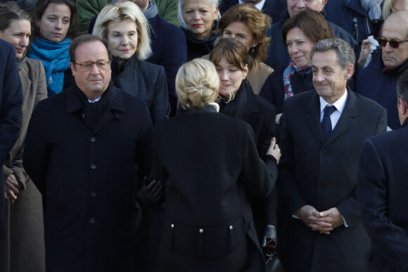 Carla Bruni-Sarkozy, Nicolas Sarkozy, François Hollande et la première dame Brigitte Macron (Trogneux) lors de la cérémonie d'hommage national à Jean d'Ormesson à l'hôtel des Invalides à Paris le 8 décembre 2017. © Giancarlo Gorassini / Bestimage