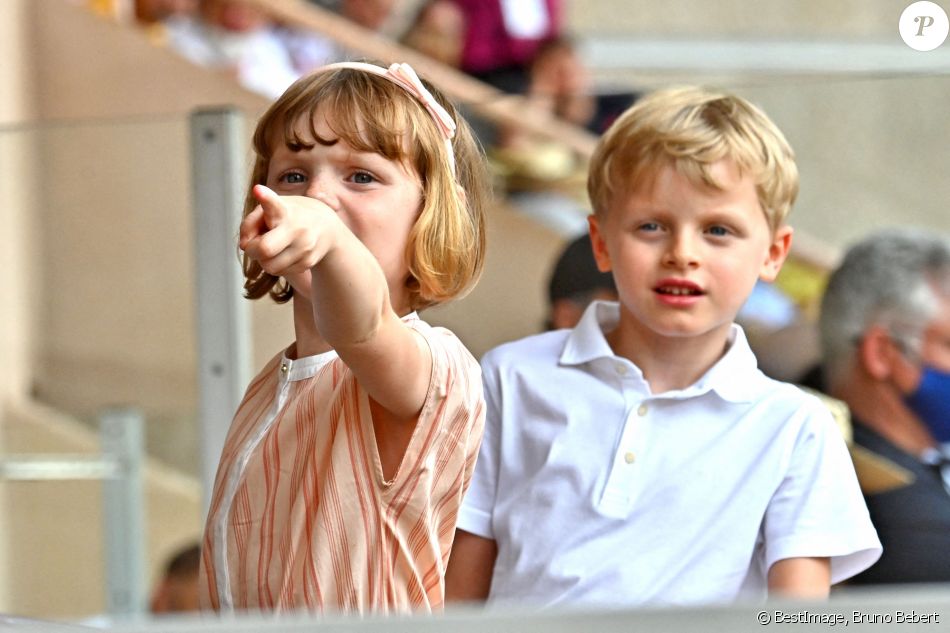 Le prince héréditaire Jacques de Monaco et sa soeur la princesse Gabriella de Monaco durant la dernière journée du World Rugby Sevens Repechage tournament qui se déroule au Stade Louis II le 20 juin 2021. Cette compétition est organisée par la Fédération Monégasque de Rugby (FMR), dont le président est Gareth Wittstock, le frère de la Princesse Charlene de Monaco. © Bruno Bebert/Bestimage