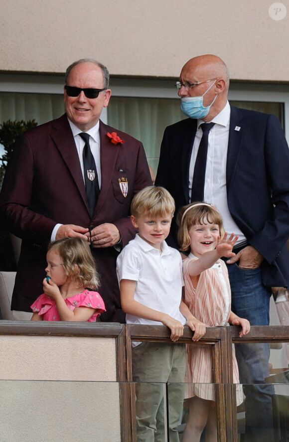 Le prince Albert II de Monaco, Bernard Laporte, Bodie Wittstock, le prince Jacques, la princesse Gabriella durant la dernière journée du World Rugby Sevens Repechage tournament qui se déroule au Stade Louis II le 20 juin 2021. Cette compétition est organisée par la Fédération Monégasque de Rugby (FMR), dont le président est Gareth Wittstock, le frère de la Princesse Charlene de Monaco. © Claudia Albuquerque / Bestimage 