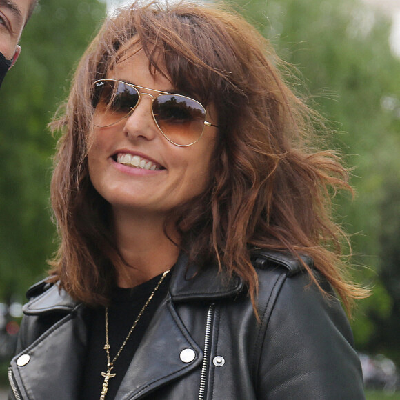 Exclusif - Faustine Bollaert quitte les studios Radio France à Paris. Le 3 mai 2021 