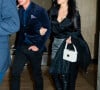Jeff Bezos et sa compagne Lauren Sanchez quittent le restaurant "Nobu 57" après y avoir dîné avec des amis à New York, le 3 mars 2020.
