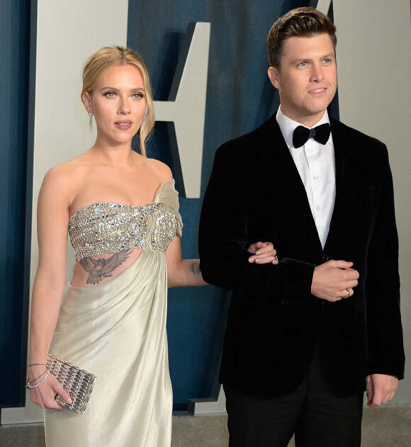 Scarlett Johansson et son mari Colin Jost - People à la soirée "Vanity Fair Oscar Party" après la 92ème cérémonie des Oscars 2020 au Wallis Annenberg Center for the Performing Arts à Los Angeles, le 9 février 2020.