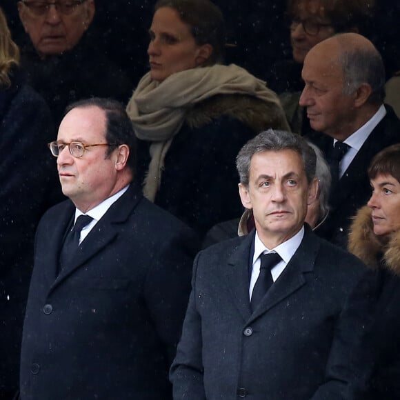 François Hollande, Nicolas Sarkozy - Hommage national au lieutenant-colonel de gendarmerie Arnaud Beltrame aux invalides à Paris le 28 mars 2018. Arnaud Beltrame est mort après avoir pris la place d'une otage civile au supermarché Super U à Trèbes. © Dominique Jacovides / Bestimage 