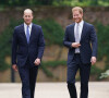 Le prince William et son frère le prince Harry - Inauguration de la statue hommage à Diana dans les jardins du palais de Kensington, au jour où la princesse de Galles aurait eu 60 ans.
