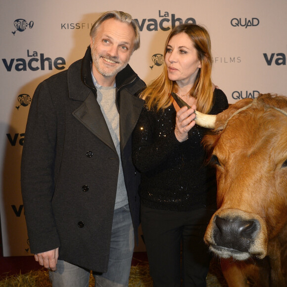 Mathieu Petit et sa compagne Mathilde Seigner - Avant-première du film "La Vache" au cinéma Pathé Wepler à Paris le 14 février 2016. © Coadic Guirec/Bestimage