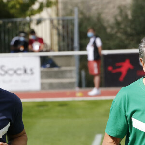 Bixente Lizarazu, Claude Puel - Match de football entre le Variétés Club de France et l'équipe du Centre Hospitalier Poissy / Saint-Germain-en-Laye au profit de la fondation Hôpitaux de Paris - Hôpitaux de France présidée par B.Macron. au stade Léo-Lagrange de Poissy, le 6 septembre 2020. Le coup d'envoi a été donné par C.Lara et H.Ben Arfa. © Marc Ausset-Lacroix/Bestimage