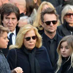 Cameron Smet, Sylvie Vartan, sa fille Darina Scotti, David Hallyday - Sorties de l'église de la Madeleine après les obsèques de Johnny Hallyday à Paris le 9 décembre 2017. © Veeren / Bestimage