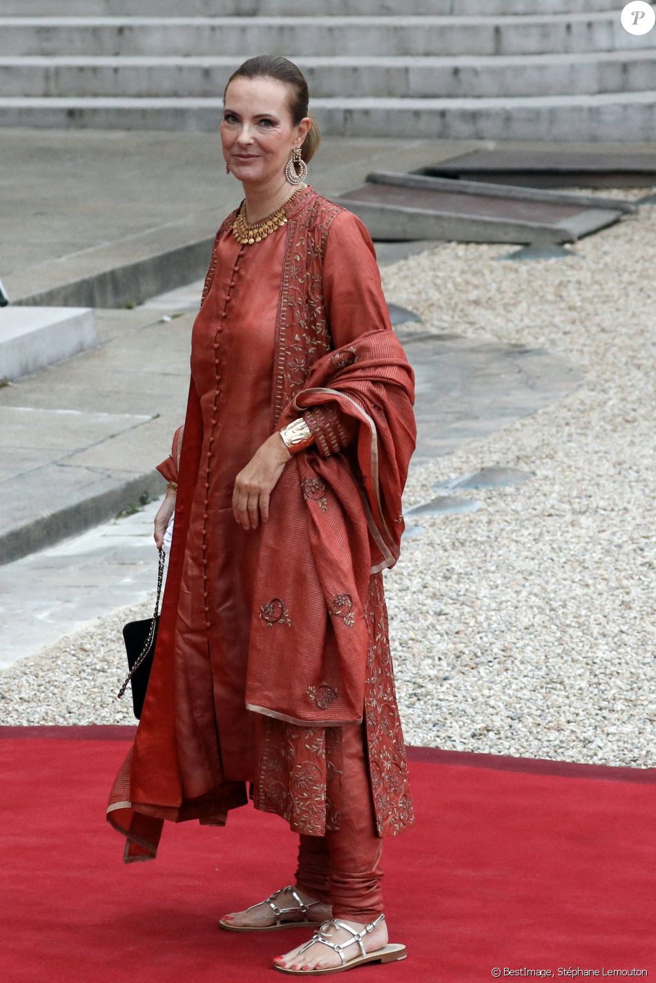 L'actrice Carole Bouquet arrive pour un dîner d'Etat avec le président français et italien, au palais de l'Elysée, Paris, le 5 juillet 2021. © Stéphane Lemouton / Bestimage
