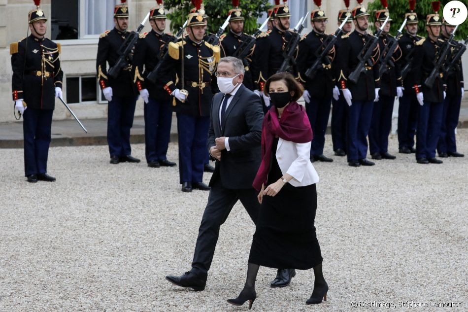 La ministre française de la Défense, Florence Parly et son mari, le commissaire français aux participations de l'État, Martin Vial arrivent pour un dîner d'Etat avec le président français et italien, au palais de l'Elysée, Paris, le 5 juillet 2021. © Stéphane Lemouton / Bestimage
