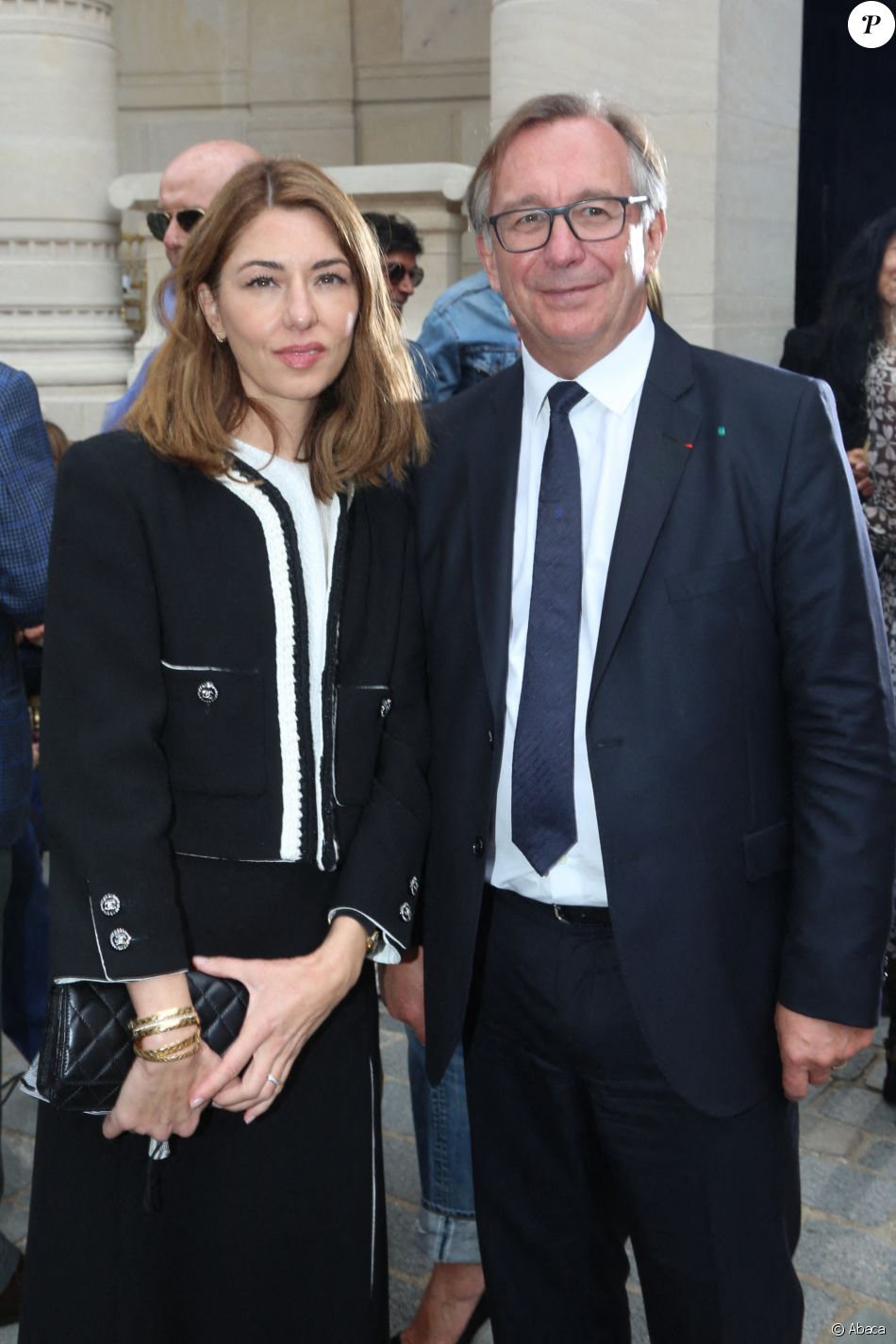 Sofia Coppola et Bruno Pavlovsky (président de la mode, Chanel) assistent au défilé Chanel, collection Haute Couture automne-hiver 2021-2022, au Palais Galliera. Paris, le 6 juillet 2021.