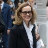 Carole Bouquet rayonnante face à Zoé Adjani : choc des générations au défilé Chanel