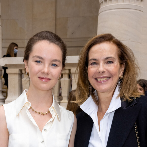 La princesse Alexandra de Hanovre et Carole Bouquet au défilé Chanel, collection Haute Couture automne-hiver 2021-2022, au Palais Galliera. Paris, le 6 juillet 2021. ©Olivier Borde / BestImage