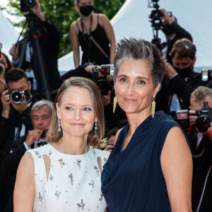 Jodie Foster et sa femme Alexandra Hedison - Montée des marches du film " Annette " lors de la cérémonie d'ouverture du 74ème Festival International du Film de Cannes. Le 6 juillet 2021 © Borde-Jacovides-Moreau / Bestimage