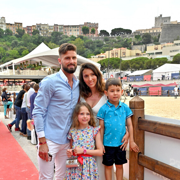 Olivier Giroud en famille avec sa femme Jennifer et leurs deux enfants, Jade et Evan lors de la 15ème édition du Longines Global Champions Tour Jumping International de Monaco, qui a lieu sur le port Hercule à Monaco, le 3 juillet 2021. © Bruno Bébert/Bestimage