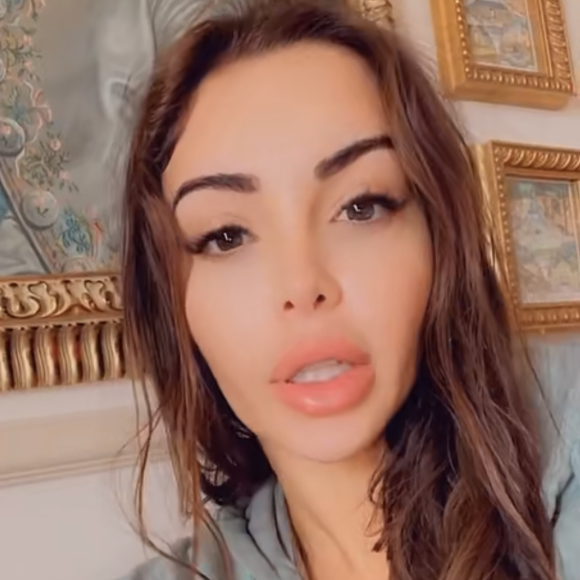 Nabilla s'exprime sur Snapchat après avoir été cambriolée le jour de son mariage à Chantilly.