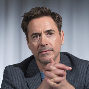 Robert Downey Jr - Conférence de presse avec les acteurs du film "Captain America: Civil War" à West Hollywood. Le 10 avril 2016