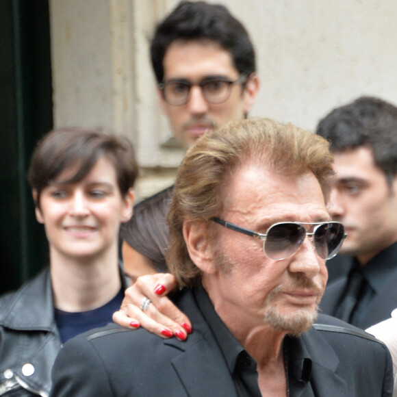 Johnny Hallyday et sa femme Laeticia à la fin du défilé  "Christian Dior" à Paris. Le 4 juillet 2016 © CVS-Veeren / Bestimage