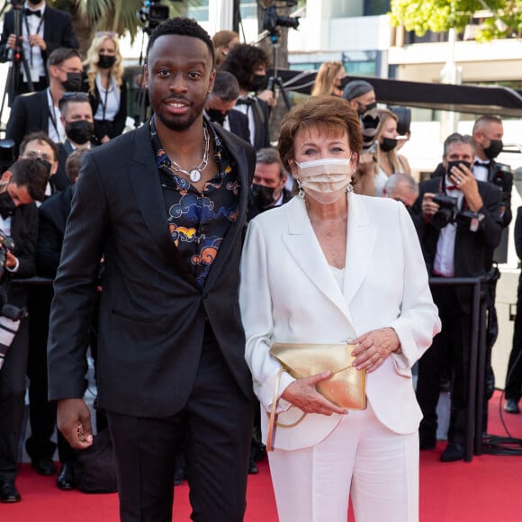 Dadju et Roselyne Bachelot - Montée des marches du film " Benedetta " lors du 74ème Festival International du Film de Cannes. Le 9 juillet 2021 © Borde-Jacovides-Moreau / Bestimage 