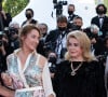 Emmanuelle Bercot et  Catherine Deneuve lors de la montée des marches du film " De son vivant " lors du 74ème Festival International du Film de Cannes. Le 10 juillet 2021 © Borde-Jacovides-Moreau / Bestimage 