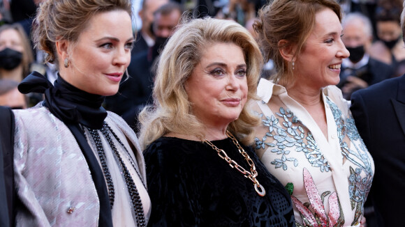 Cannes 2021 : Catherine Deneuve, rayonnante, savoure son grand retour au Festival