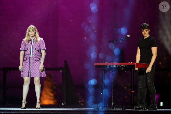 Louane Emera et Florian Rossi - Enregistrement de la 2ème partie de l'émission "La chanson challenge" au Château de Chambord, © Gaffiot-Moreau / Bestimage 