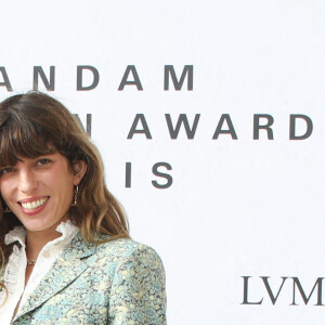 Lou Doillon - Soirée de remise des prix de "Andam Fashion Awards 2021" dans les jardins du Palais Royal à Paris. Le 1er juillet 2021 © Denis Guignebourg / Bestimage 