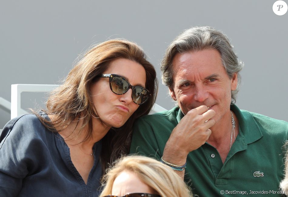 Anne-Claire Coudray et son mari Nicolas Vix dans les tribunes lors des internationaux de tennis de Roland Garros à Paris, France, le 3 juin 2019. © Jacovides-Moreau/Bestimage