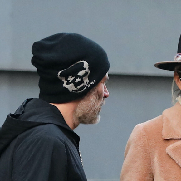 Laeticia Hallyday et son compagnon Jalil Lespert ont été déjeuner chez l'avocat fiscaliste Pierre Pradier. Paris, le 9 janvier 2021.