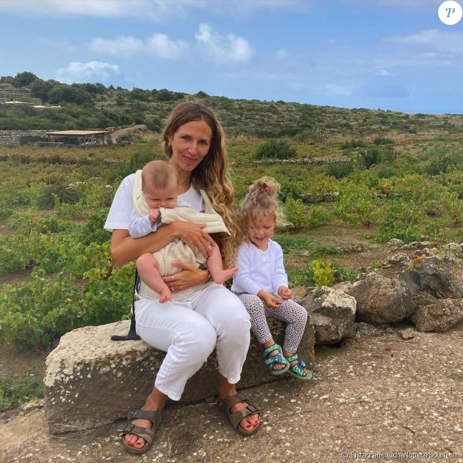 Carole Bouquet grand-mère de Paloma et Gaia : adorables photos des filles de Louis