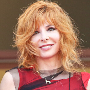 Mylène Farmer - Montée des marches du film " Annette " lors de la cérémonie d'ouverture du 74ème Festival International du Film de Cannes. Le 6 juillet 2021 © Borde-Jacovides-Moreau / Bestimage 