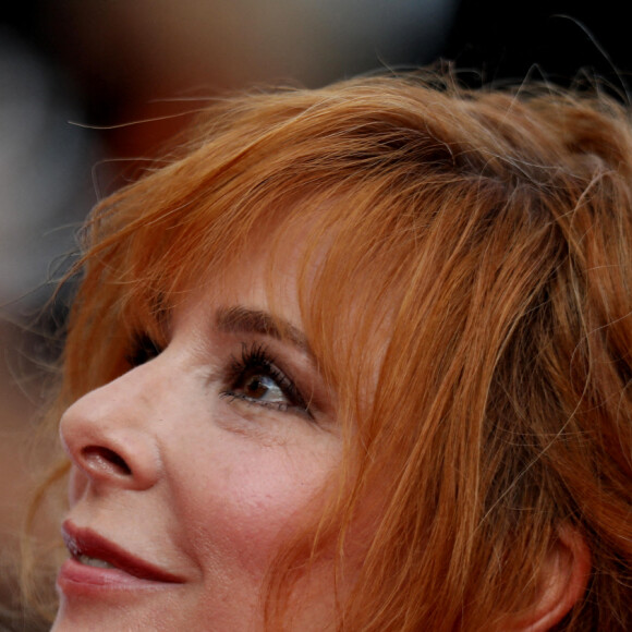 Mylène Farmer - Montée des marches du film " OSS 117 : Alerte rouge en Afrique Noire " lors du 74ème Festival International du Film de Cannes. Le 17 juillet 2021 © Borde-Jacovides-Moreau / Bestimage 