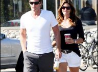 Cindy Crawford : En mini-short, elle affiche à 43 ans, ses jambes de rêve et profite de... sa famille du bonheur !