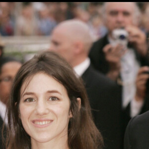 CHARLOTTE GAINSBOURG - 58 EME FESTIVAL DE CANNES - LE FILM "LEMMING" FAIT L' OUVERTURE DU FESTIVAL EN 2005