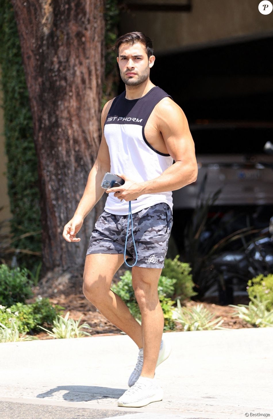 Exclusif - Sam Asghari a été aperçu dans les rues de WestLake à Los Angeles. Le 17 juillet 2021