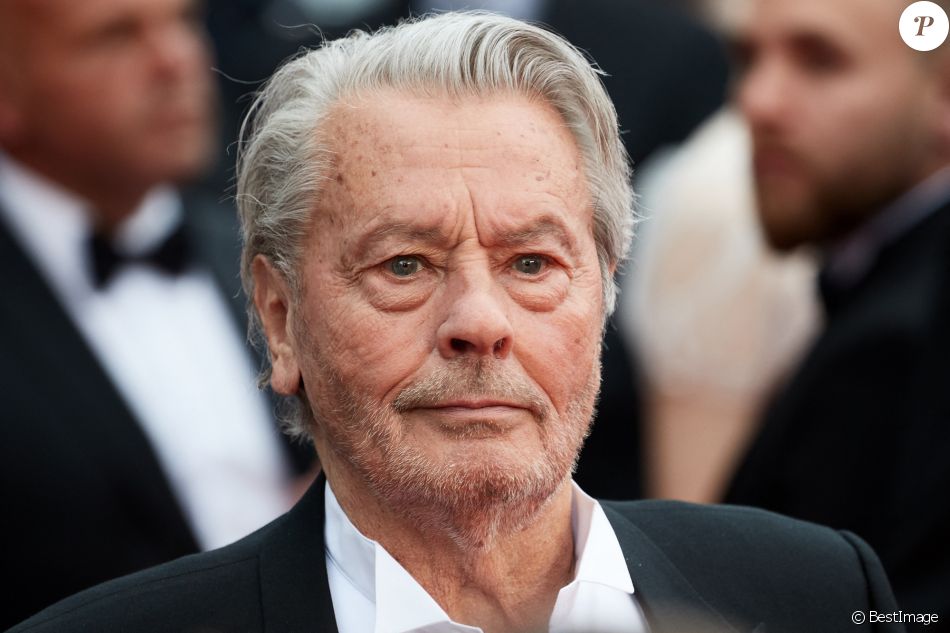 Alain Delon lors de première du film "Une Vie Cachée Life" lors du 72ème Festival International du Film de Cannes, France, le 19 mai 2019.