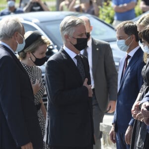 Le roi Philippe et la reine Mathilde de Belgique, le Premier ministre belge Alexander De Croo, Annelies Verlinden, ministre de l'Intérieur, Elio di Rupo, ministre-président de Wallonie - Le roi Philippe et la reine Mathilde de Belgique rendent hommage aux victimes des inondations à Verviers, le 20 juillet 2021, lors de la journée de de deuil national en Belgique.