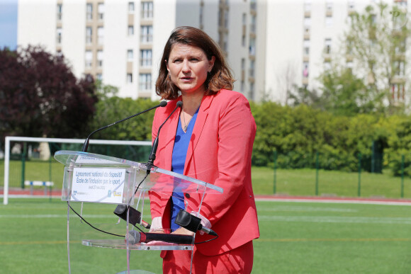 Roxana Maracineanu Ministre déléguée chargée des Sports - Lancement de l'école de l'inclusion par le sport, une solution pour l'égalité des chances, au Centre Sportif Pierre de Coubertin à Garges-les-Gonesse. Le 27 mai 2021