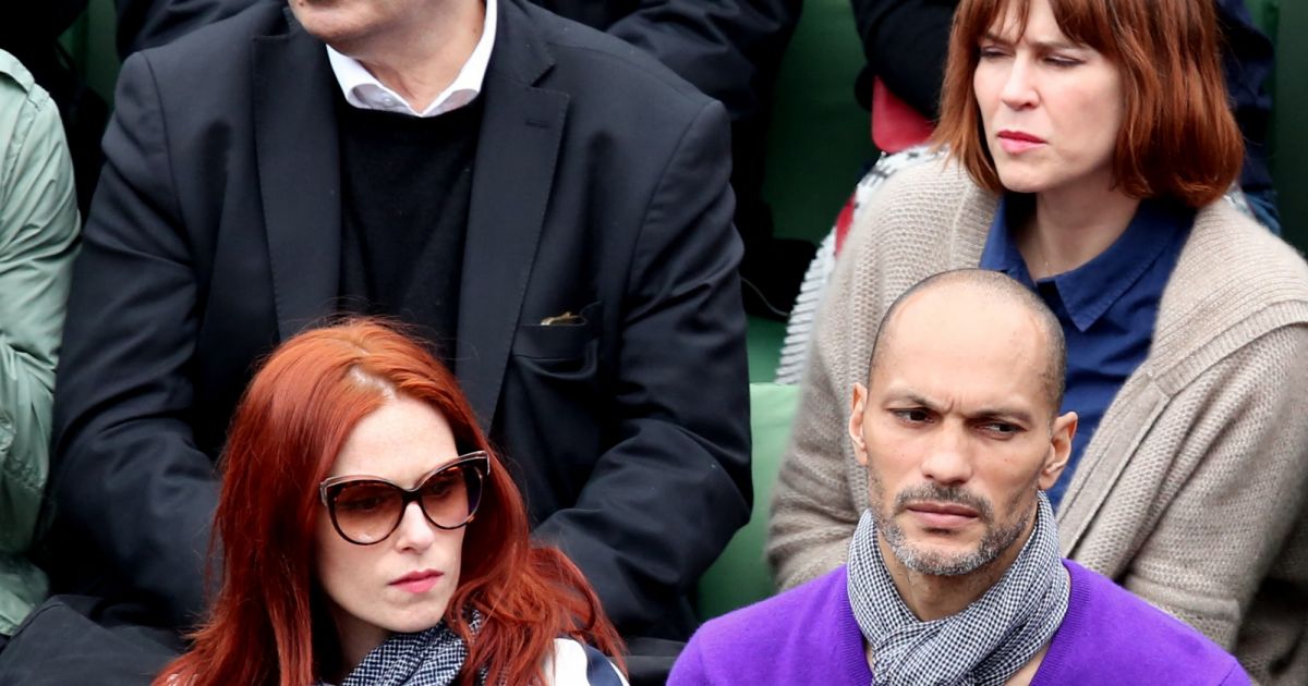 Audrey Fleurot et son compagnon Djibril Glissant dans les tribunes des