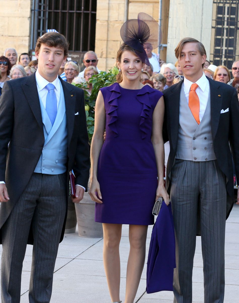 Le Prince Sebastien de Luxembourg, la Princesse Tessy de Luxembourg et le Prince Louis de Luxembourg - Arrivees des invites au mariage religieux de S.A.R le Prince Felix de Luxembourg et Claire Lademacher en la basilique Sainte-Marie-Madeleine de Saint-Maximin-la-Sainte-Baume en France, le 21 septembre 2013.