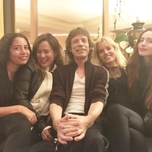 Mick Jagger entouré de ses filles Karis, Jade, Georgia May et Lizzy.