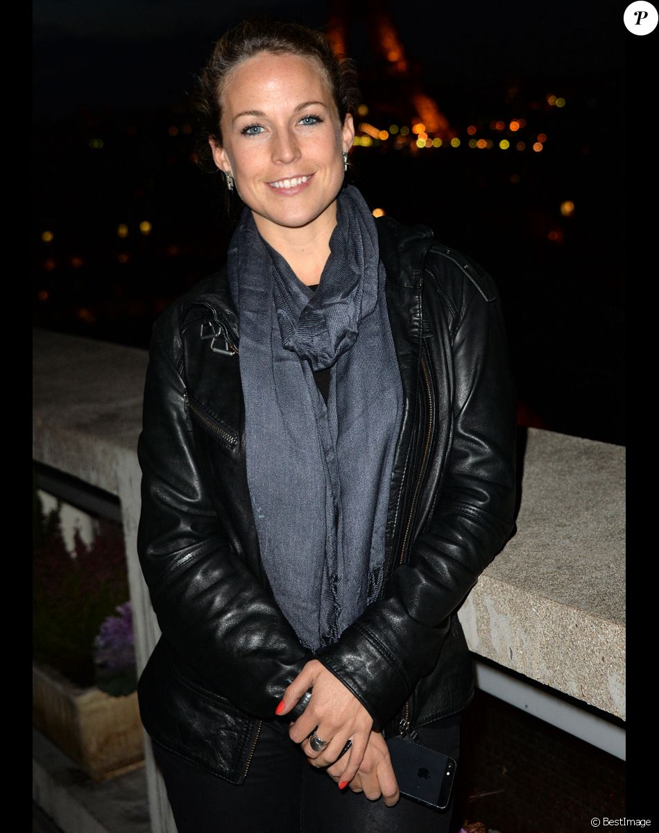 Exclusif - Aurélie Vaneck pose lors de la 24ème édition du Rallye Aïcha des Gazelles à l'UNESCO à Paris, le 4 février 2014.