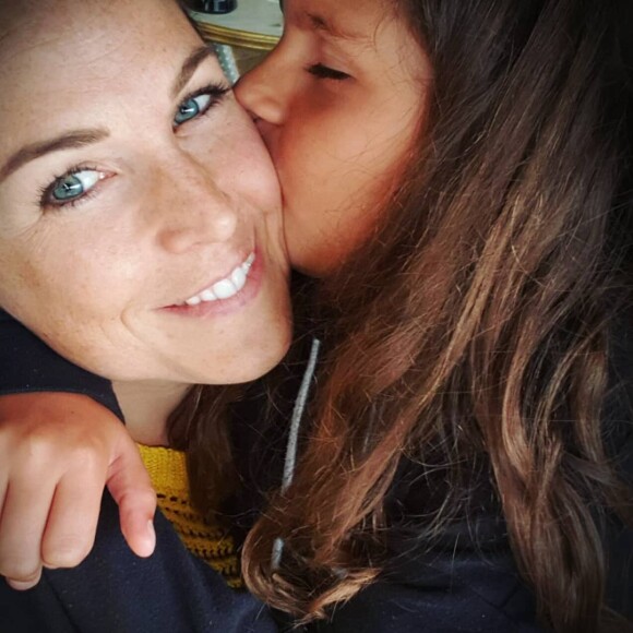 Aurélie Vaneck avec sa fille Liberté, le 13 août 2019