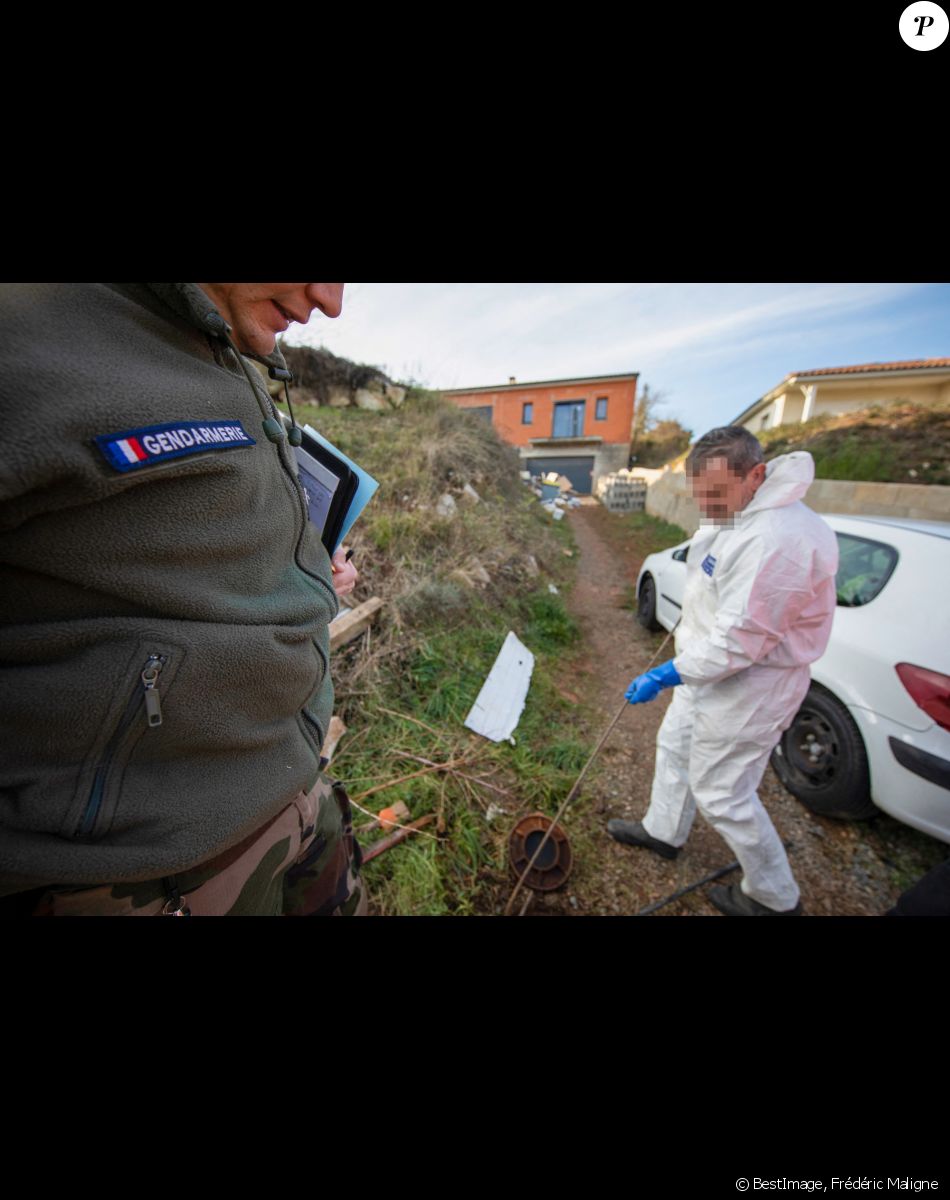 La maison en construction de Delphine Jubillar (Aussaguel) , disparue sans laisser de traces depuis le 16 décembre 2020 à Cagnac les Mines dans le Tarn. Un gendarme et une équipe du service des eaux ont mené des investigations pour chercher des traces dans le réseau raccordé à la maison. Le 7 janvier 2021 © Frédéric Maligne / Bestimage
