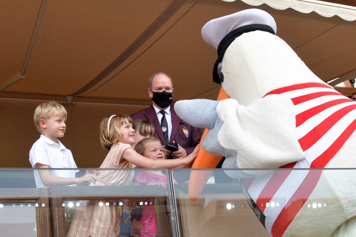 Photo Le prince Albert II de Monaco, la princesse Gabriella, le prince héréditaire Jacques