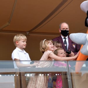 Le prince Albert II de Monaco, la princesse Gabriella, le prince héréditaire Jacques - Dernière journée du World Rugby Sevens Repechage tournament au Stade Louis II le 20 juin 2021. © Bruno Bebert/Bestimage